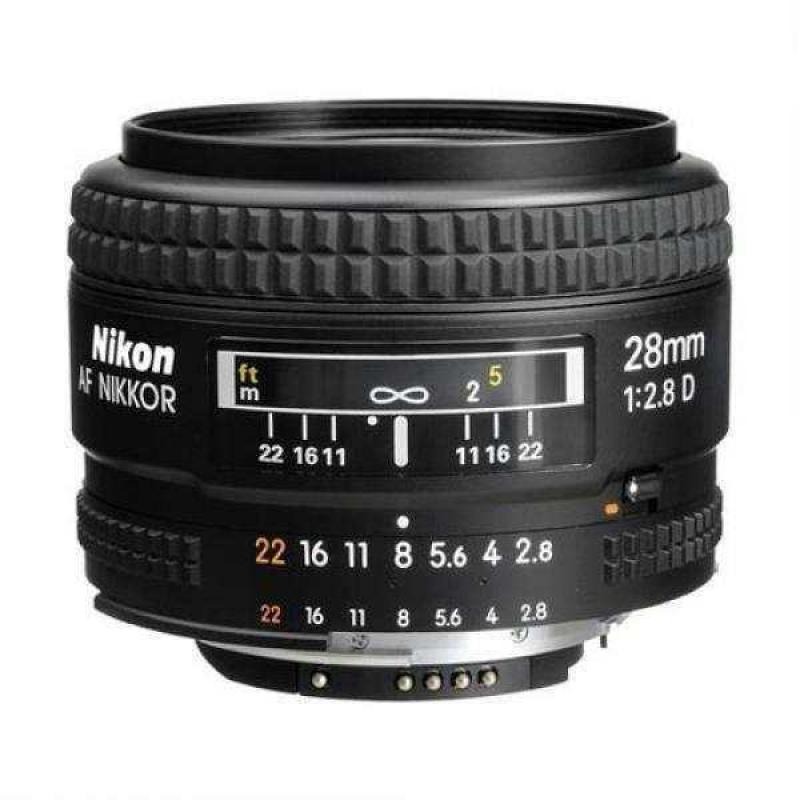 Nikon AF 28mm f/2.8D wide-angle lens